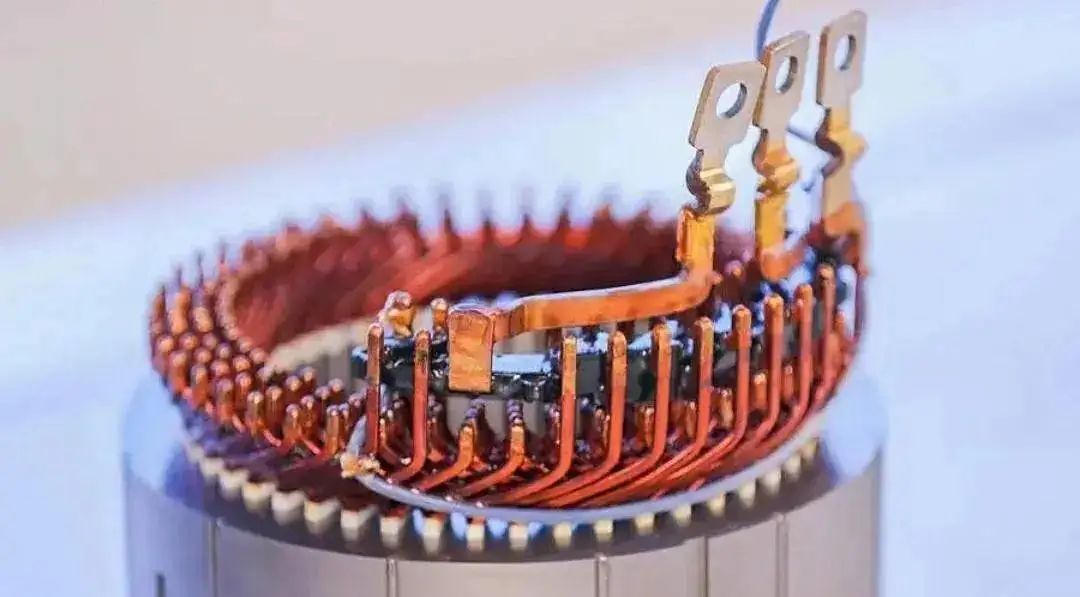 與圓形電機相比，為什么扁線電機更適合新能源汽車領(lǐng)域？—AIP艾普.jpg